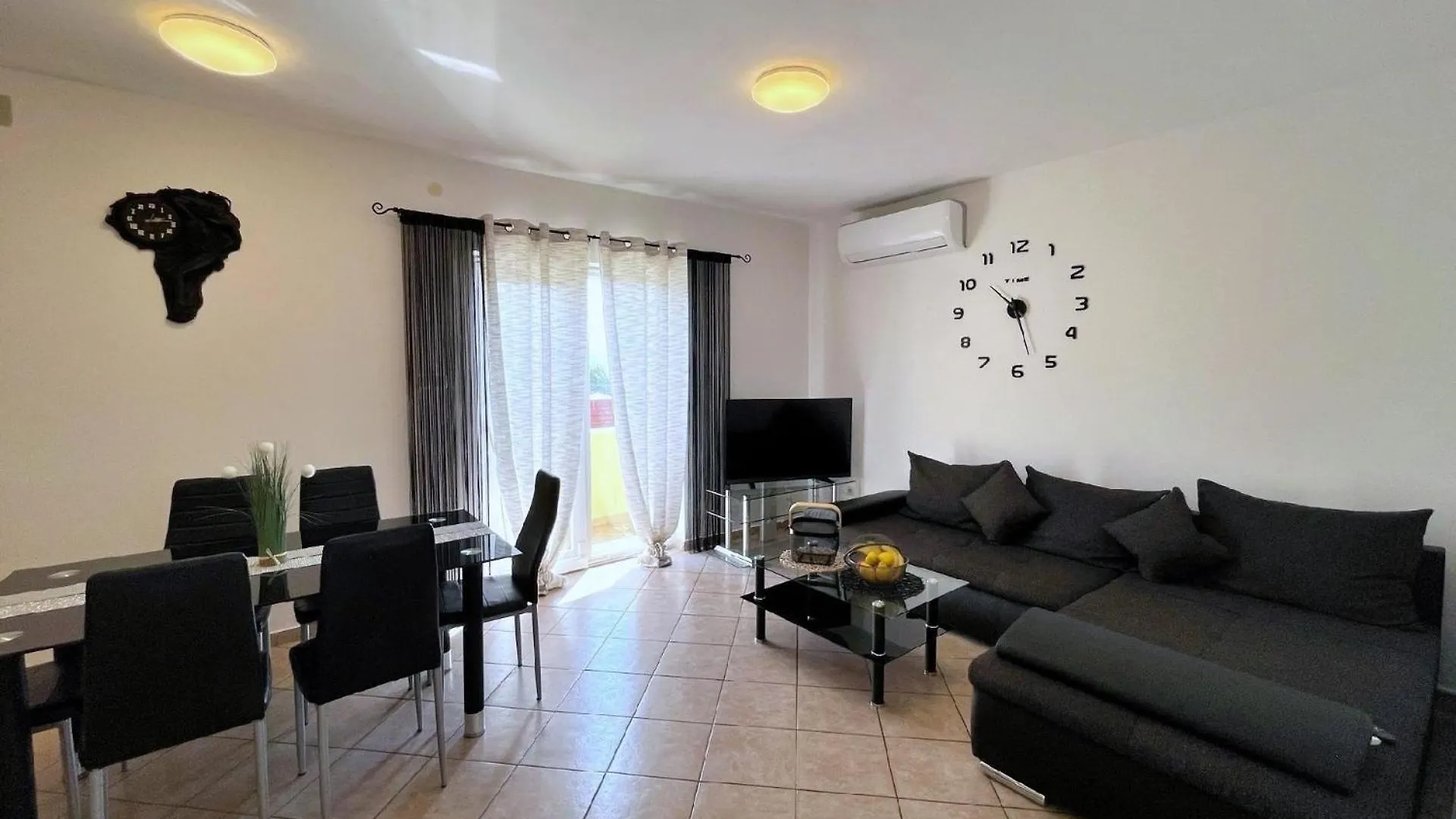 Top Apartment - Panoramameerblick, Terrasse Silo (Krk)