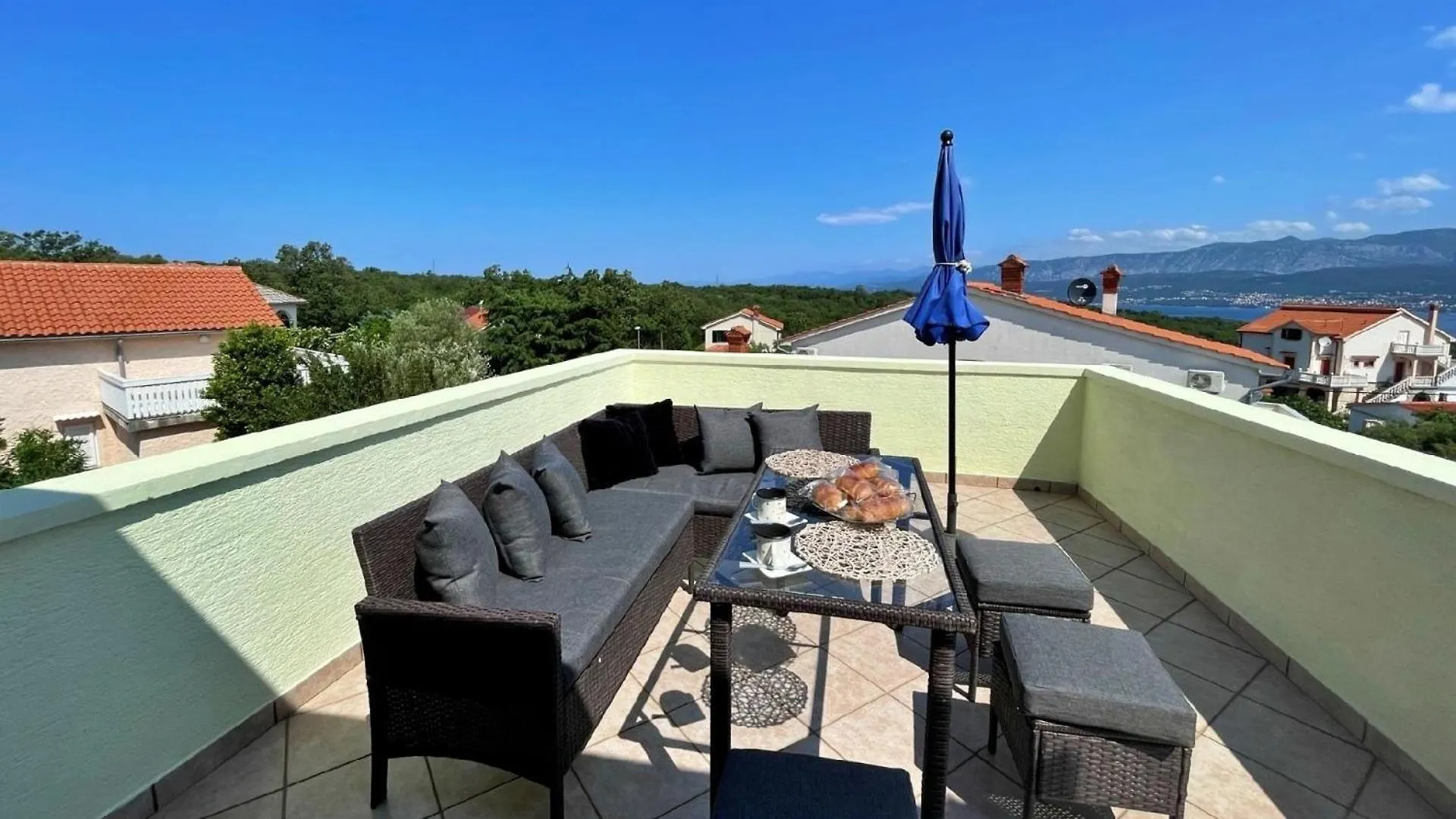 Top Apartment - Panoramameerblick, Terrasse